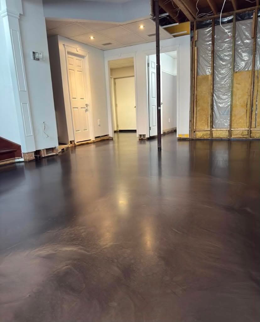 Plancher époxy métallique